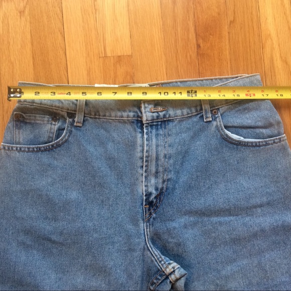 Misses Levi’s High Rise 550 MOM Jeans - Picture 2 of 7